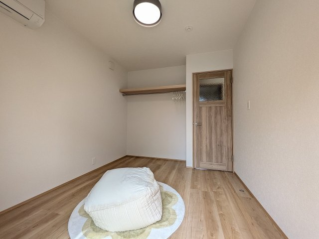 八王子市　大楽寺町　平屋（新築未入居戸建て）の収納|～オープンタイプのクローゼット～
