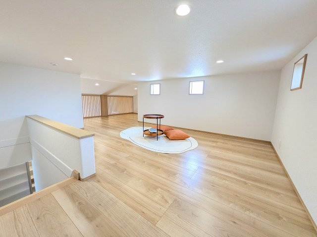 八王子市　大楽寺町　平屋（新築未入居戸建て）の独立洗面台|～ワイドカウンタ―付きの独立洗面台　並んで身支度が可能です～