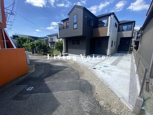 【前面道路含む現地写真】 | 【仲介手数料０円】茅ヶ崎市南湖5期　新築一戸建て　全2棟 | 【仲介手数料０円】茅ヶ崎市南湖5期　新築一戸建て　全2棟