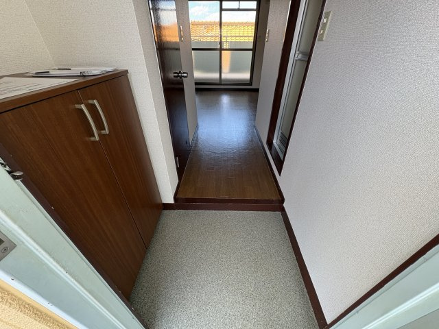 【玄関】 | アパートメント二階 | アパートメント二階 （GoodHome）