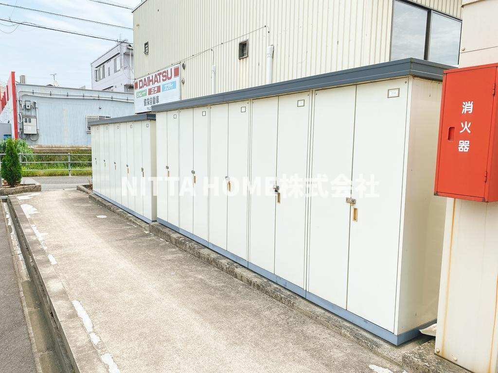グレース　レミカのその他共用部分|スタッドレスタイヤ保管に便利な外部物置付き◎
