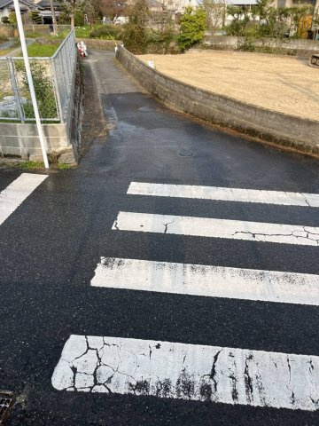 鳥栖市宿町　売り土地の前面道路含む現地写真