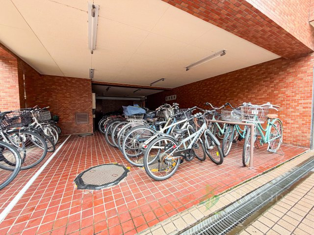 シャンボール小石川の駐輪場
