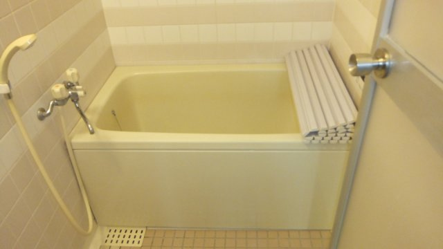 ソレーユ西船橋の浴室|追炊きと給湯が出来るお風呂です