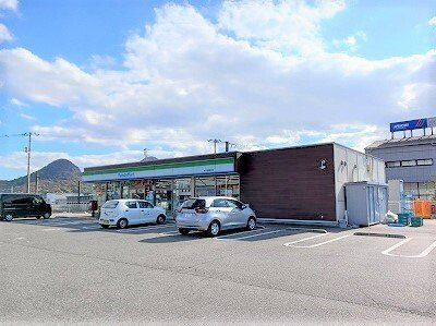 ＳＡＫＵＲＡ　ＧＡＴＥの周辺|ファミリーマート国分店さんまで400m
