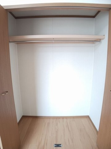 イリス　セゾン　Ｂの収納|たっぷりとした収納スペースです