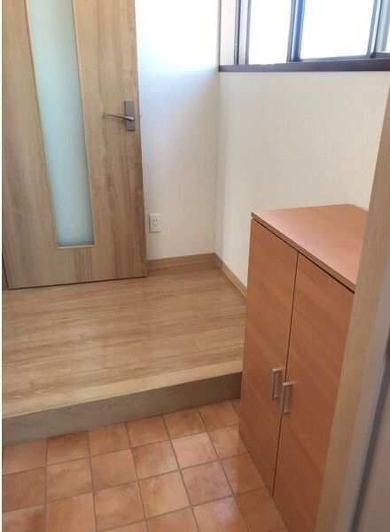 光陽マンションの玄関