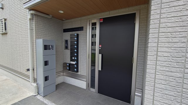 D-residence別所中の町のエントランス