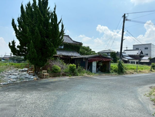 久留米市城島町江上本　売り土地の前面道路含む現地写真