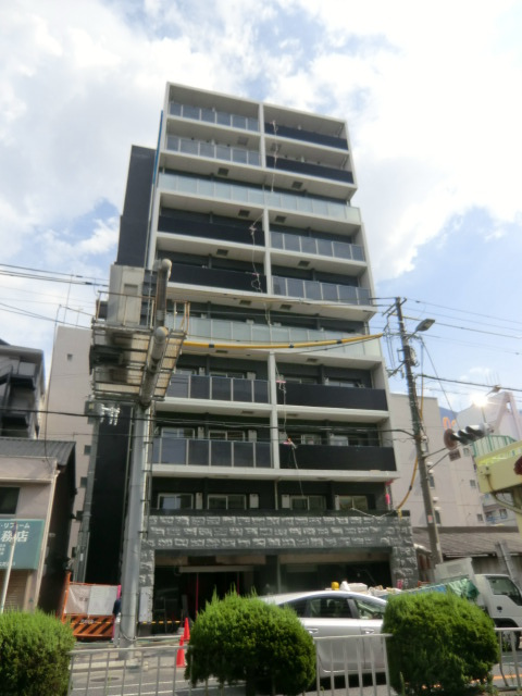 プレサンス塚本グランゲートの外観