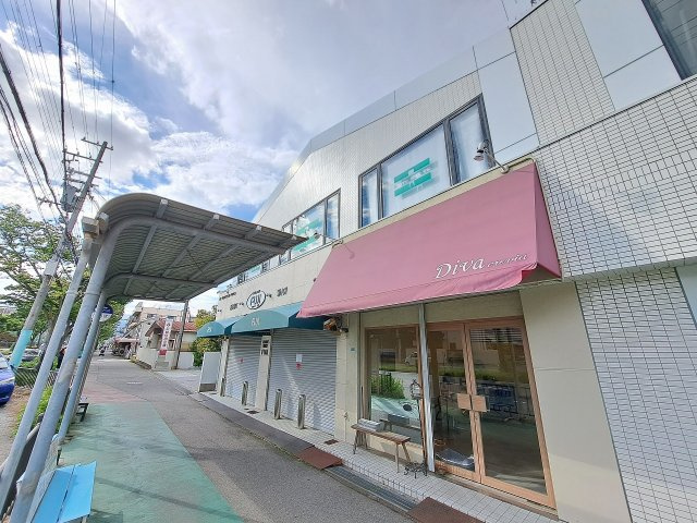 フローラル浜甲子園の外観