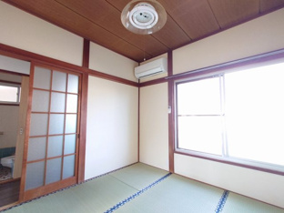 来客時にも便利な和室付き