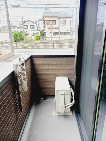 お洗濯にも便利なバルコニー付き