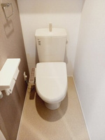 ゆったりとした空間のトイレです