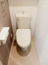 ゆったりとした空間のトイレです