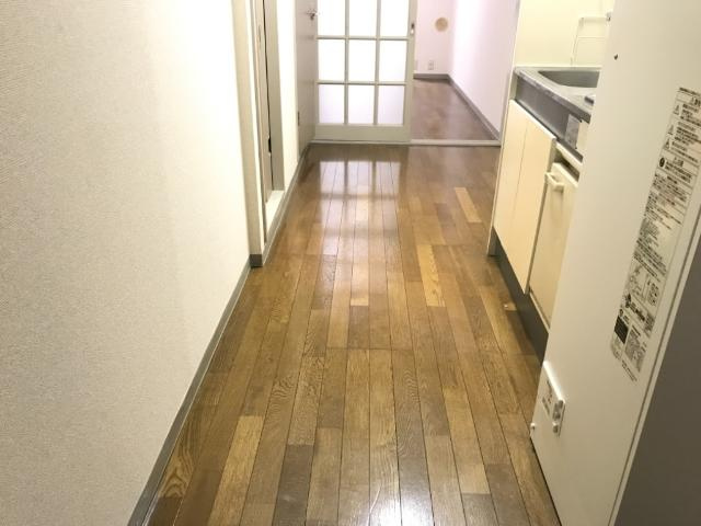 キッチン前
