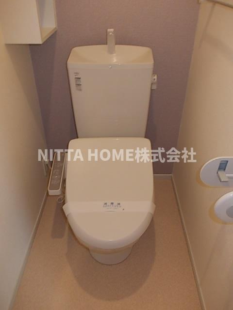 メゾンフランＥのトイレ|温水洗浄付きのトイレが付いています☆
