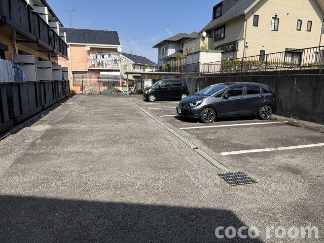 エスポワール  の駐車場