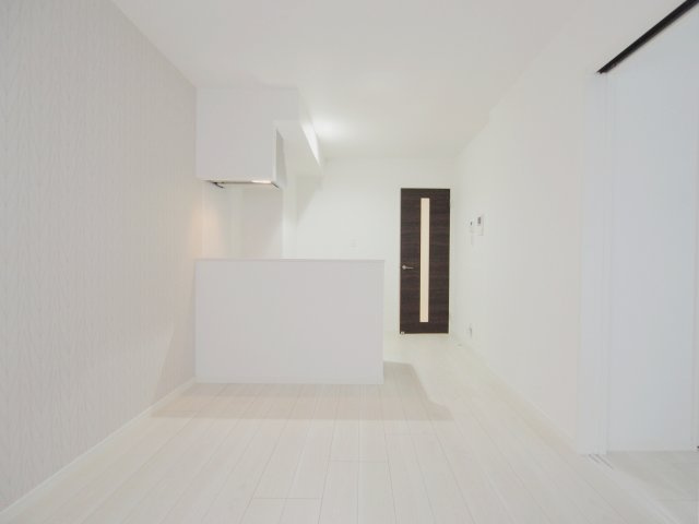 MOVE府中町浜田　壱番館の居間・リビング
