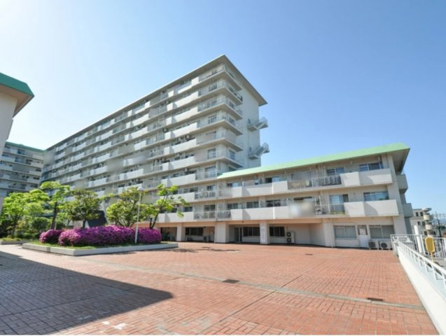 ローズマンション藤森Ａ棟の外観