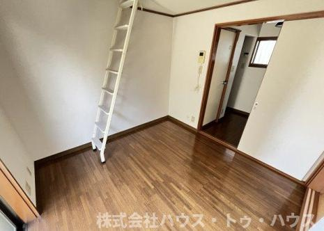 リーフコート江戸川台A棟の居間・リビング