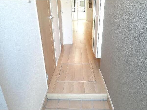 アドバンストの玄関