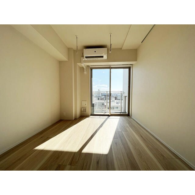 ブランシエスタ横浜高島町の居間・リビング