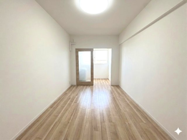 紫原2丁目　アルファステイツ紫原の洋室|5.3帖の洋室です。居室としては勿論、趣味のお部屋にも活用できます。