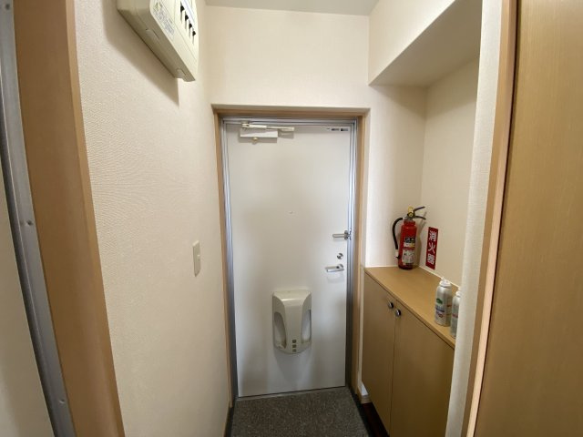 グリーンハウスの玄関