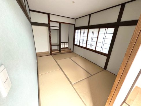 鹿児島市下福元町中古住宅の和室|落ち着いた雰囲気の和室付きです