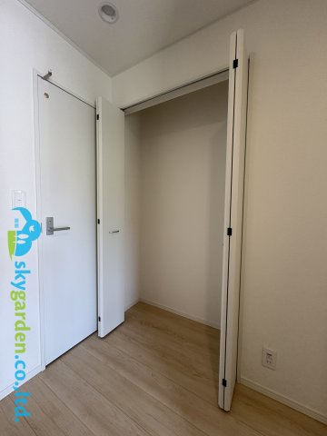藤沢市城南第６（Ⅰ期）　新築戸建　全7棟１号棟の収納|玄関ホールの収納