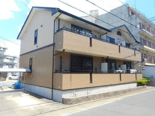 アルビレオの外観