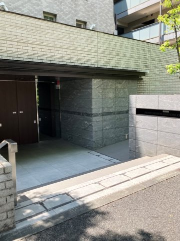 プラウド練馬春日町サンクアージュのエントランス