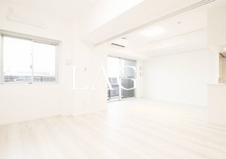 【居間・リビング】 | アンベリール亀戸パーク | 洋室のお部屋です。