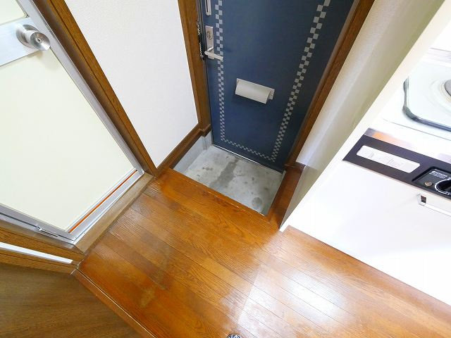 プロムナードの玄関|きれいな玄関です