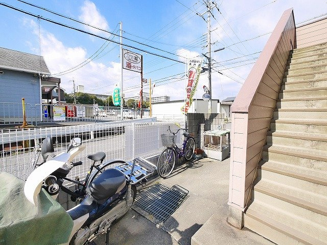 プロムナードのその他|毎日通るエントランスはこのようになっています