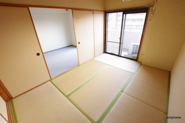 ライオンズマンション新大阪第6の寝室