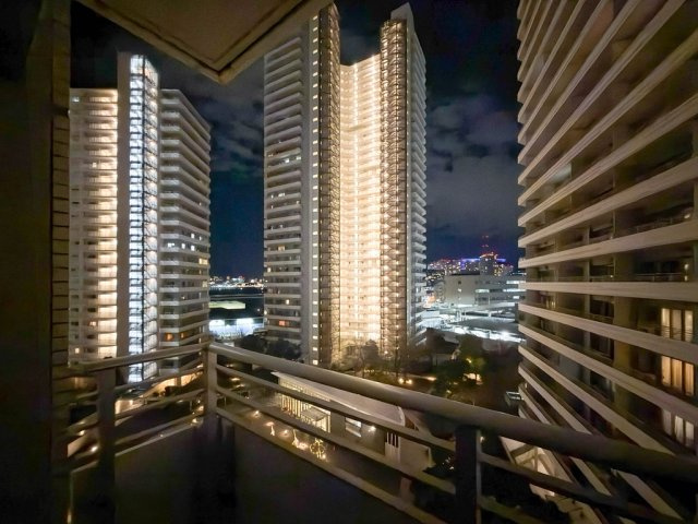 コットンハーバータワーズベイイーストの展望|港町・横浜の夜景が綺麗なお部屋です。夏には花火も望めますよ。