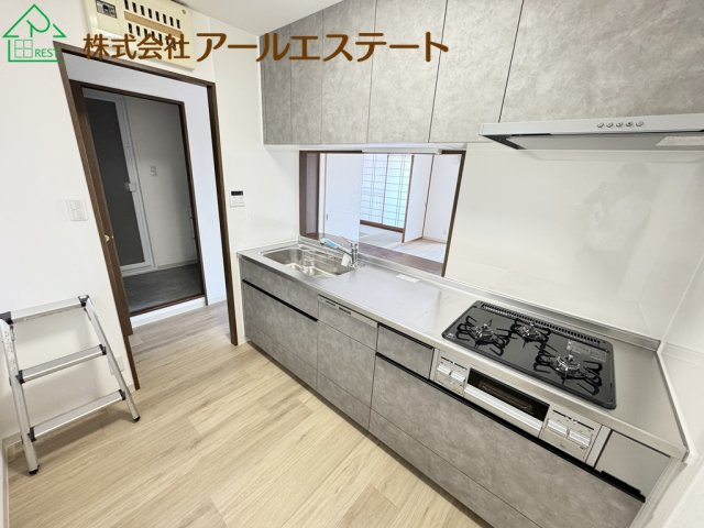 ライフアベニュー城山三番館　　　中古マンションのキッチン