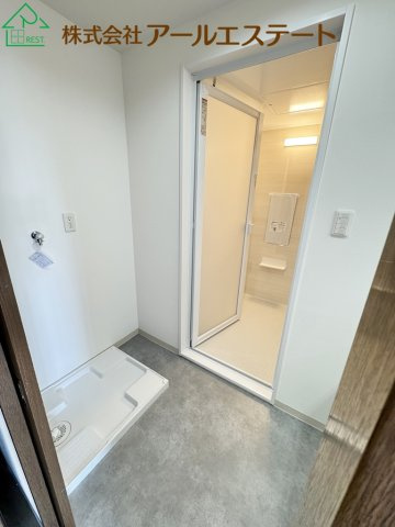 ライフアベニュー城山三番館　　　中古マンションの独立洗面台