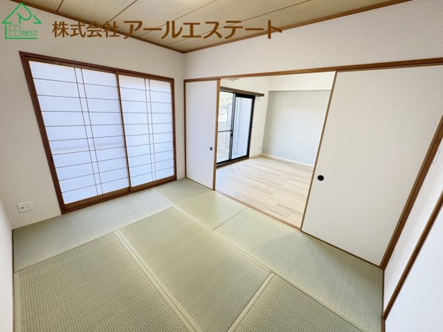 ライフアベニュー城山三番館　　　中古マンションの和室