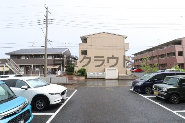 ジェンティーレ703の駐車場|駐車スペースもあります