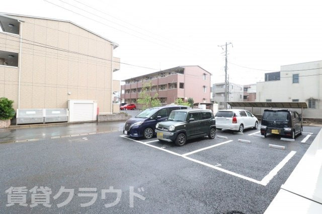 ジェンティーレ703の駐車場