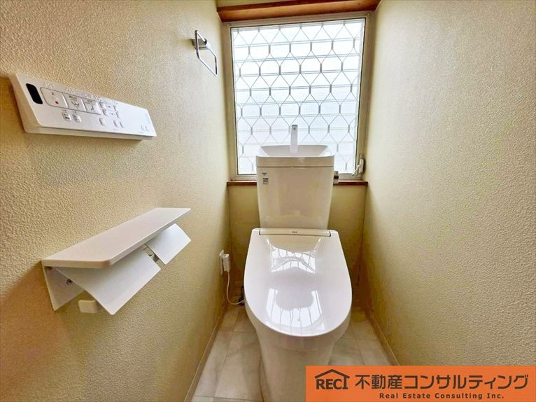 神戸市灘区上野通6丁目　中古戸建のトイレ