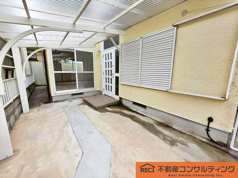 神戸市灘区上野通6丁目　中古戸建の駐車場