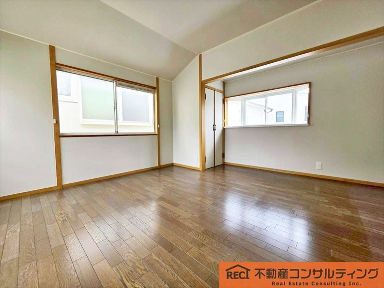 神戸市灘区上野通6丁目　中古戸建の寝室