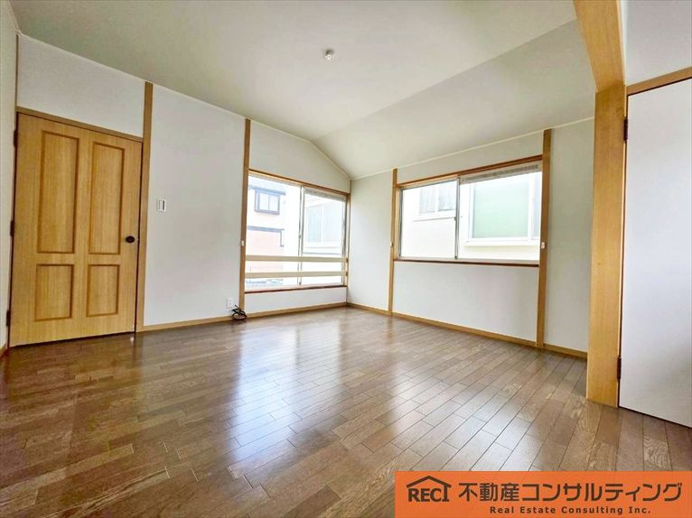 神戸市灘区上野通6丁目　中古戸建の子供部屋