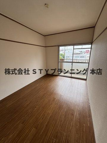 仲介手数料0円！富弘ビルの洋室