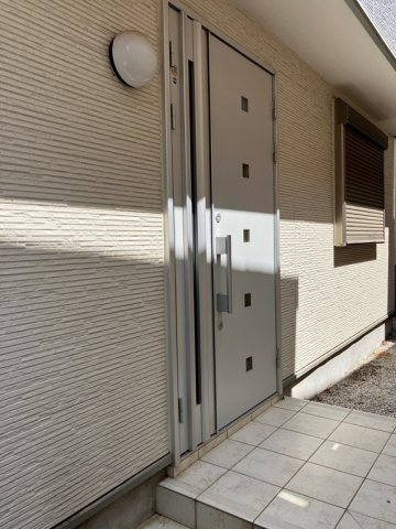 日吉町戸建のエントランス
