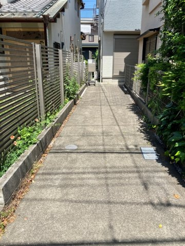 日吉町戸建の駐車場
